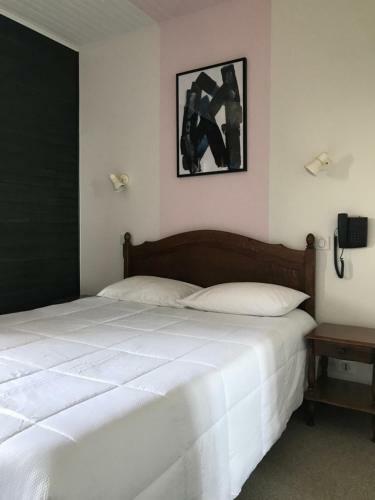 Hotel H�tel Le Cantou 354