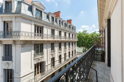 Apartamento Carnot- Appartement Avec Balcon- Quartier Grol�e
