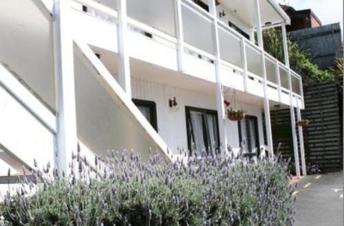 88 Wallace Court Motel