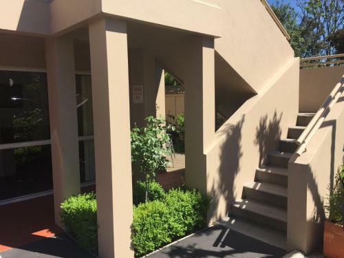 Tuscana Motor Lodge