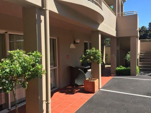 Tuscana Motor Lodge