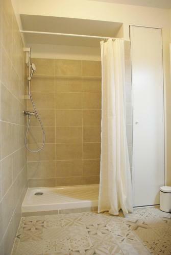 Apartamento Immeuble Standing, Troisime Tage Avec Balcon