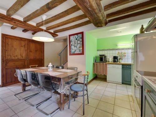 Timeless Holiday Home In Maisons Near Sea