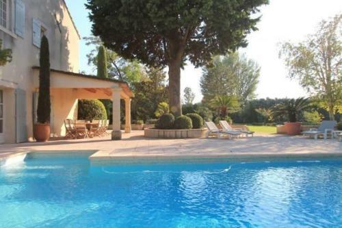 Beautiful Provencal House With A Pool