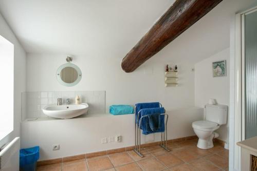 Traditional 2-bed French Villa