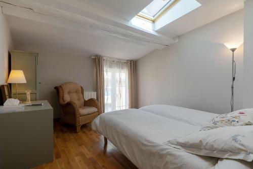 Authentic House 3 10min From The Port