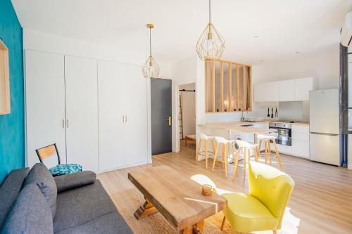 Bright Apartment At 10 Min From The Beach