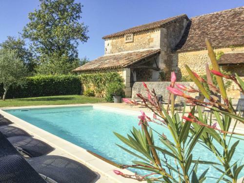 Martigue Chateau Sleeps 14 Pool Wifi