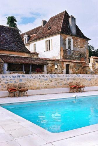 Martigue Chateau Sleeps 14 Pool Wifi