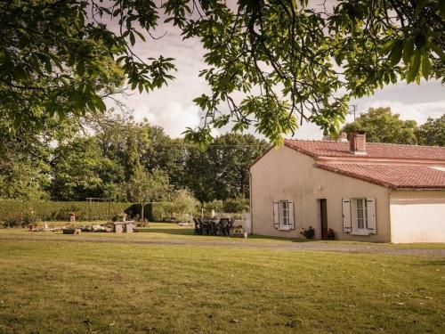 G�te Menomblet, 3 Pi�ces, 6 Personnes - Fr-1-426-372