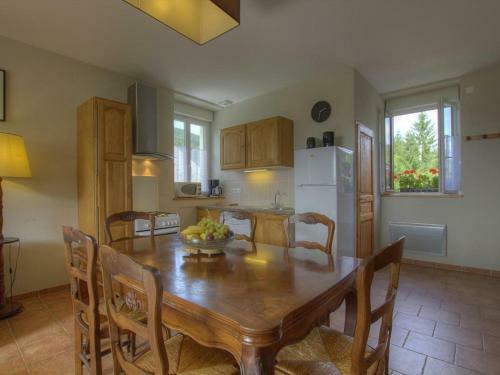G�te Mijoux, 2 Pi�ces, 4 Personnes - Fr-1-493-220