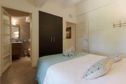 Hugo Private Apartment