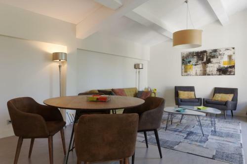 Hugo Private Apartment