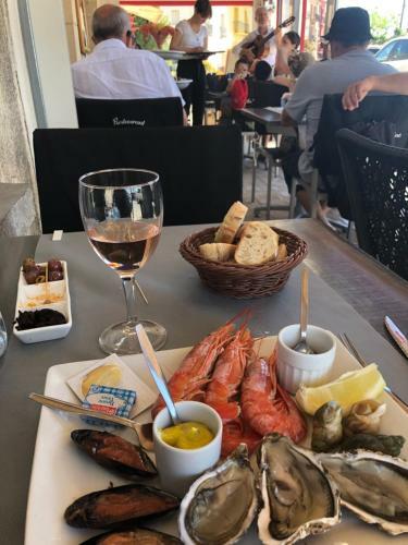 Spectacular Waterfront Views Meze Old Town