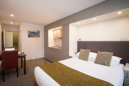 Quest On Johnston Serviced Apartments