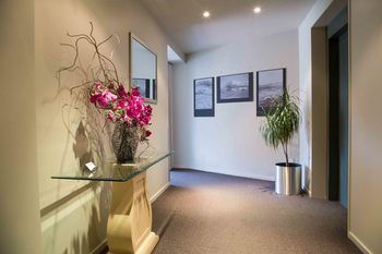 Airport Motor Lodge