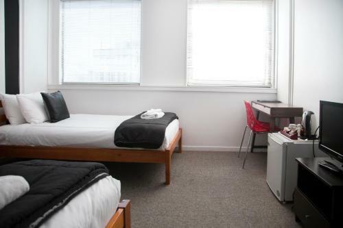 Albergue The Setup On Dixon