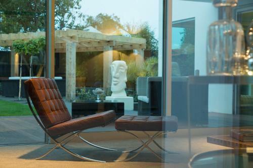 Bed & Breakfast The Establishment Boutique Accommodation