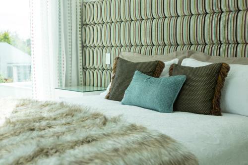 Bed & Breakfast The Establishment Boutique Accommodation