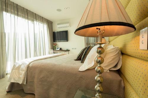 Bed & Breakfast The Establishment Boutique Accommodation