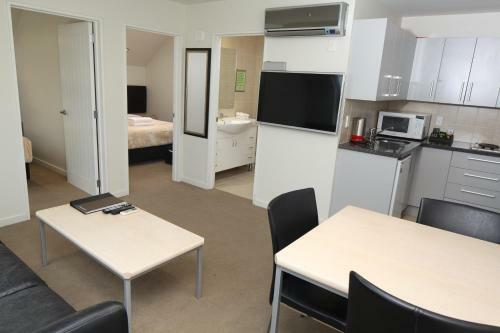 Alpha Motel