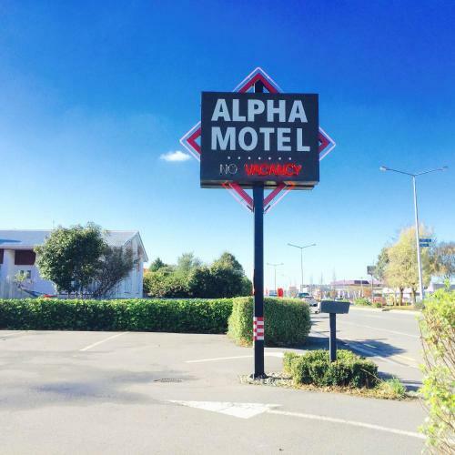 Alpha Motel