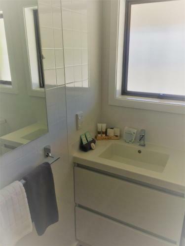 Fairway Motel & Apartments