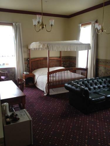 Shepherds Arms Hotel