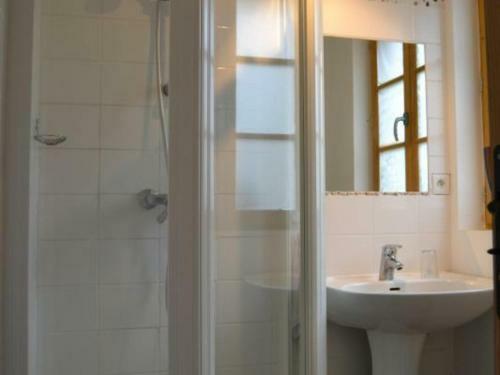 G�te Molineuf, 4 Pi�ces, 8 Personnes - Fr-1-491-216