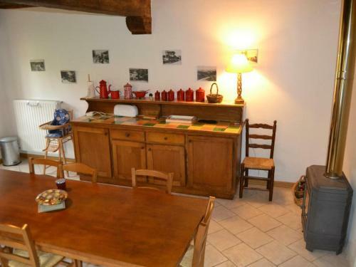 G�te Molineuf, 4 Pi�ces, 8 Personnes - Fr-1-491-216
