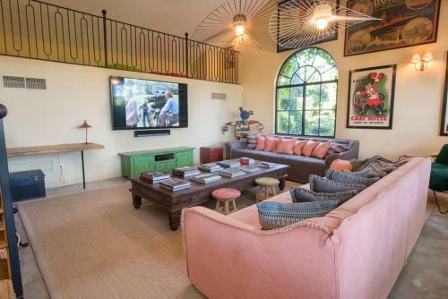 Molleges Villa Sleeps 18 Pool Air Con Wifi