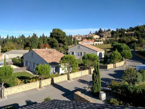 Modern Villa With Private Pool In Montburn-des-corbieres