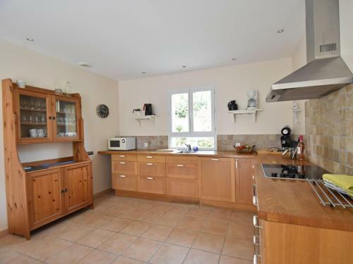 Modern Villa With Private Pool In Montburn-des-corbieres