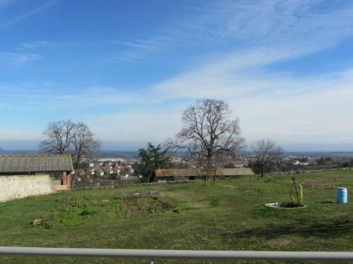 G�te Montbrison, 4 Pi�ces, 6 Personnes - Fr-1-496-157