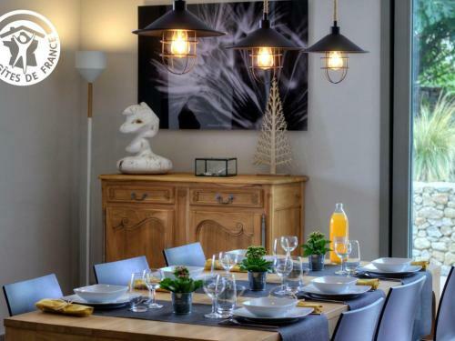 G�te Montbrison, 4 Pi�ces, 6 Personnes - Fr-1-496-157
