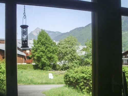 Mountain-view Holiday Home In Morillon Near Skiing Area
