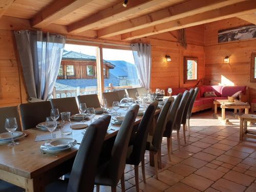Chalet Les Charmettes Morzine Mc46