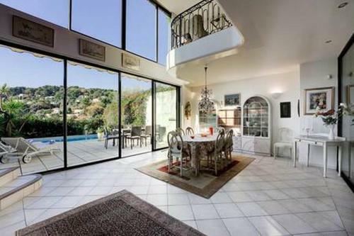 Apartamento Semiramis At Villa Laurie
