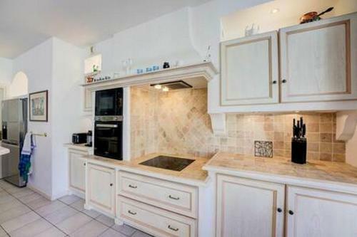 Apartamento Semiramis At Villa Laurie