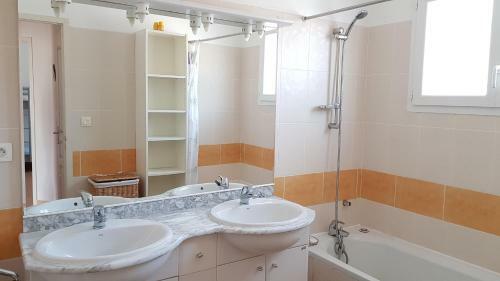 Rqe 12 Villa 4 Pi�ces 6 Couchages Narbonne-plage