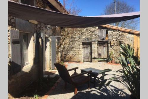 Beau 2 Bedroom/ensuite Gite, Southerly Courtyard