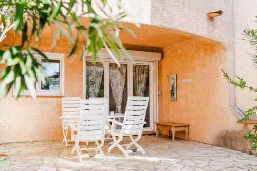 F 128 : Belle Villa T3 Avec Grande Terrasse Et V�randa