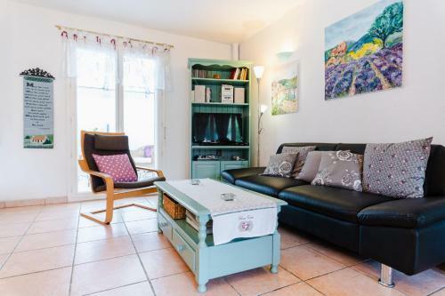 F 128 : Belle Villa T3 Avec Grande Terrasse Et V�randa