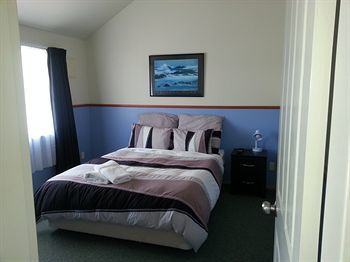 Blake Court Motel