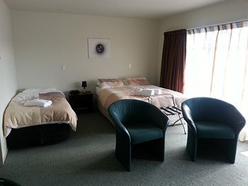 Blake Court Motel
