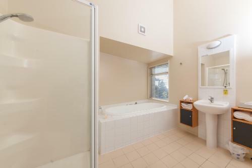 Papamoa Beach Top 10 Holiday Resort