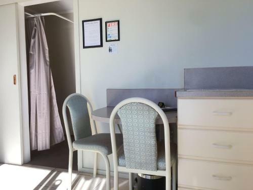 Aldan Lodge Motel