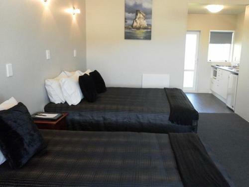 Aldan Lodge Motel