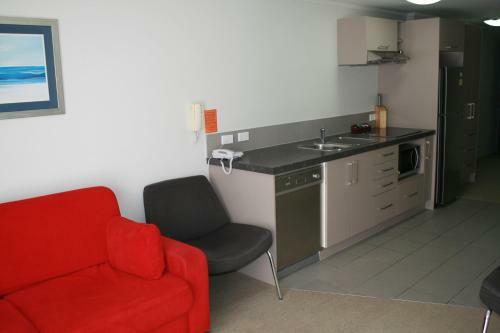 Aparthotel Atlas Suites And Apartments