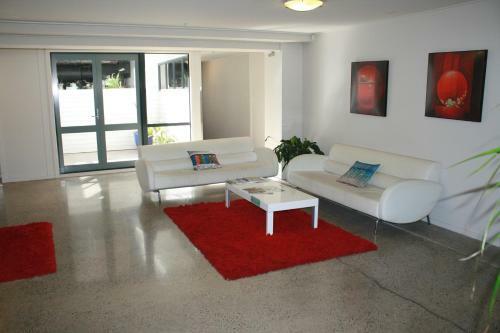 Aparthotel Atlas Suites And Apartments